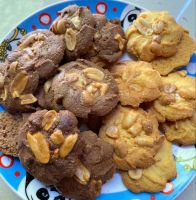 คุ้กกี้พีนัท นมสด (Peanut Cookies)  คุ๊กกี้หน้าถัวพีนัท รสนม  และ ช็อคโกแลต  หอม กรอบ อร่อย  ขนาดแบ่งขาย 500 กรัม 1000 กรัม (ถุงจีบ)อ่านก่อนสั่งนะค่ะ