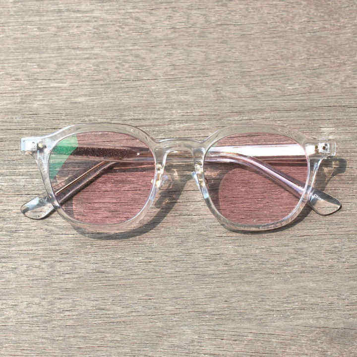 Discoloration sunglasses that change with sunlight & UV rays Color tint