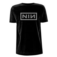 เสื้อยืดลําลอง แขนสั้น พิมพ์ลายโลโก้ Nine Inch สีเทา แฟชั่นสําหรับผู้ชาย  ETNS