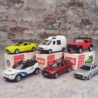 1:43 BMW X5 M4 BMW X7 AUDI RS7 Suzuki Jimny Volvo XC40 SUV Mercedes-Benz Sprinter KIA รถของเล่นโลหะ K7สำหรับสะสมของขวัญเด็ก
