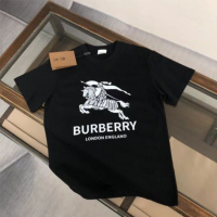 Burberry เสื้อยืดแขนแขนสั้นคอกลมสำหรับผู้ชายและผู้หญิง,ลายพิมพ์ม้าสงครามแฟชั่นแบบลำลอง