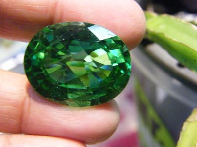 มรกต เอมเมอรัล Green Emerald very fine lab MADE 25X20 มม mm..52 กะรัต 1เม็ด carats รูปไข่ (พลอยสั่งเคราะเนื้อแข็ง)