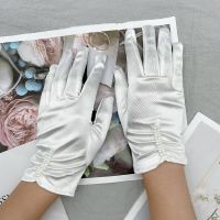 ♛๑๑ TG-24 Elegant Wedding Bridal Gloves Smooth Satin Pearls Bridesmaid Women Pageant Perform Prom Short Fingers Gloves