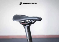 เบาะ Bigrock Carbon Saddle 120g แสงสุด