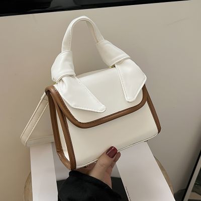 Ins small western style fashion handbags female 2022 new contracted one shoulder inclined shoulder bag cross-border BaoXiaoFang package