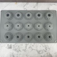 GL-แม่พิมพ์ ซิลิโคน คุ้กกี้ 15 ช่อง สำหรับทำคุ้กกี้ (คละสี) Cookies silicone mold