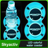 แผ่นไฟ Led หลากสีถ้วยน้ำเสื่อกรูฟ Selimut Mobil ถาดรองแก้วน้ำสำหรับ Skyactiv