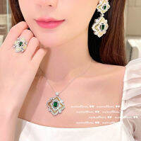 ผู้หญิง R แฟชั่นเครื่องประดับ Hollow Design Two Tone Gold Emerald เปิดแหวนต่างหูสร้อยคอโบราณ Decro Accessories