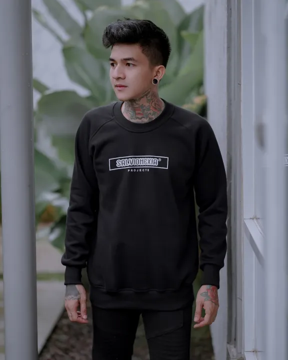 sweater crewneck pria