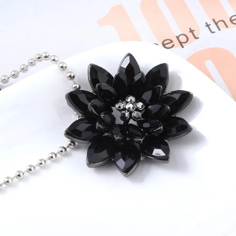 Share more than 147 black dahlia flower necklace spiderman super hot ...
