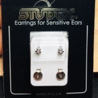 Earring for sensitiveต่างหูรูปดาวประดับคริสตัลตรงกลางสีเงินวัสดุสแตนเลสแท้เกรดเครื่องมือแพทย์316L STUDEX R501W-4 made in USA