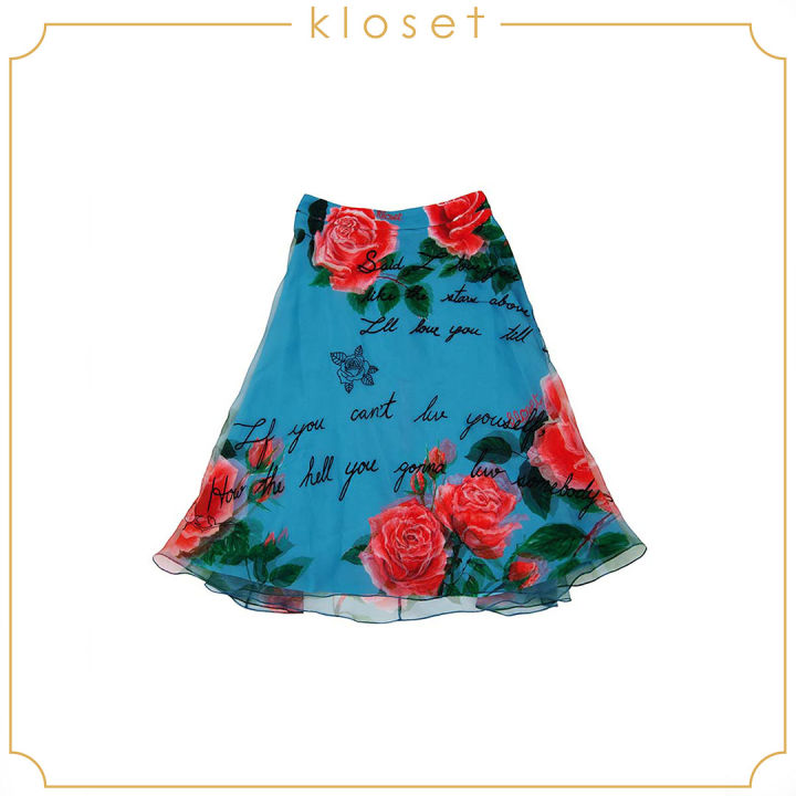 kloset-love-never-fail-skirt-pf20-s003-กระโปรงแฟชั่น-กระโปรงสั้น-กระโปรงพิมพ์ลาย-เสื้อผ้าแฟชั่น