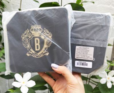 Bobbi Brown Crossbody Bag  กระเป๋า Premium Gift จากทางแบรนด์ Bobbi Brown เป็น กระเป๋าหนัง มีสายโซ่สะพาย สวย ดูแพง ขนาด size : 13*14*2.5cm.