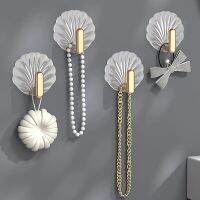 4Pcs Creative Shell Shape Wall Hook Bathroom Multifunction Punch-Free Hooks Coat Hanger Home Decoration Self-Adhesive Hooks