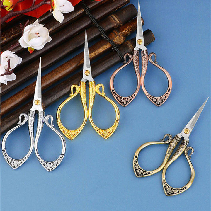 Exquisite Vintage Scissors