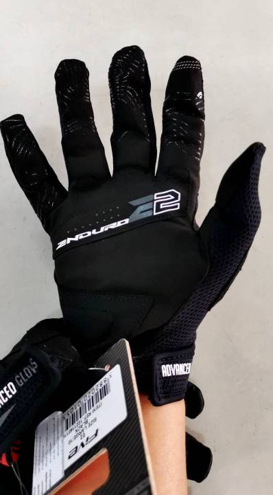 ถุงมือการ์ด-five-glove-e2-black-นุ่มสบายมือมากๆ