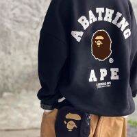 ♞BAPE เสื้อสเวตเตอร์คอกลมสำหรับเด็กผู้ชายและเด็กผู้หญิงเสื้อสไตล์ญี่ปุ่นพิมพ์ลายตัวอักษรผ้าฝ้ายบริสุทธิ์และกำมะหยี่ขนาดกลางและขนาดใหญ่