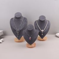 ✧㍿ Velvet Portrait Necklace Display Pendant Organizer Jewelry Display Stand Jewelry Mannequin Bust Necklace Pendant Window Display