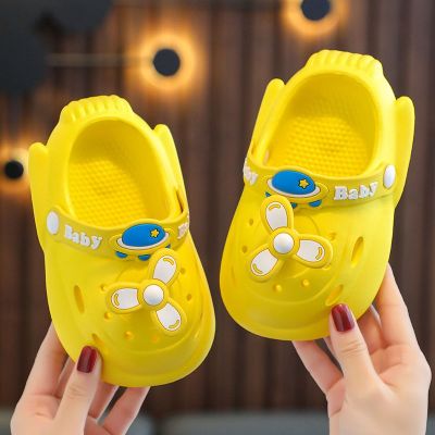 【Hot Sale】 Childrens slippers summer Baotou hole sandals non-slip ultra-light smelly feet childrens and