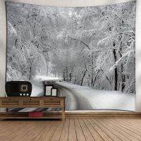 {Decwork}Forest Christmas Tapestry Decor Snowy Trees Wooded Scenery Frosty Winter Design แขวนผนังสำหรับห้องนอนห้องนั่งเล่น Dorm