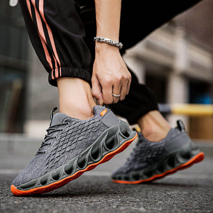 new-trending-sports-shoes-breathable-lightweight-running-shoes-fashion-casual-sneakers-uni