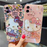 เคสมือถือลายการ์ตูน Hello Kitty ลายหัวใจเคสโทรศัพท์ติดเพชรเป็นประกายสำหรับ iPhone 14 Pro Max,เคสด้านหลังโทรศัพท์เนื้อนิ่มกันกระแทกสำหรับ iPhone 13 Pro Max Hello โทรศัพท์คิตตี้เคสสำหรับ Apple 12 11 X XR XS 8 7 Plus Kt. เปลือกหลังแมว