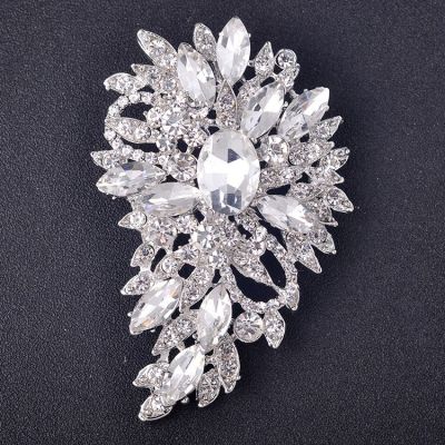 Luxury Crystal Rhinestone Zircon Petal Flower Brooch Brooch for Women Romantic Elegant Party Jewelry