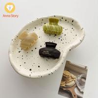 ANNA STORY สง่างามเรียบหรู หวานหวานแหววว ขนาดกลางไซด์ พิมพ์ลายตัวอักษร กิ๊บติดผม คลิปจับขนาดเล็ก สาวๆ หมวกสไตล์เกาหลี ที่หนีบผม เครื่องประดับผมผู้หญิง กิ๊บติดผมกรดอะซิติก