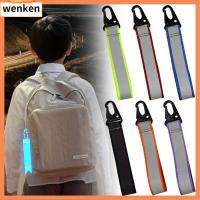 WENKEN 2pcs มี6สี เครื่องมือกลางแจ้งสำหรับกิจกรรมกลางแจ้ง วัสดุสายรัด พวงกุญแจสะท้อนแสงกลางแจ้ง พวงกุญแจสะท้อนแสงเพื่อความปลอดภัย จี้พวงกุญแจ มองเห็นได้ชัดเจน