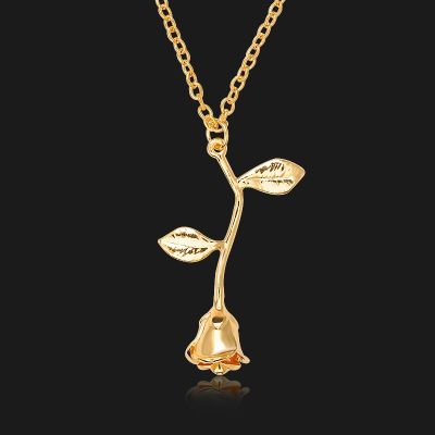 [COD] Cold three-dimensional hollow rose pendant necklace fashion temperament flower clavicle chain Valentines Day gift