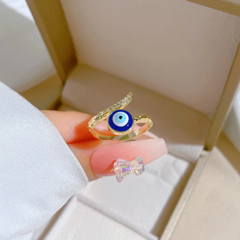Simple Eye Ring – Super Silver