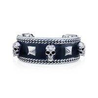 ake ake The Ultimate Skull Bangle - Rebirth - Oversized กำไลข้อมือเงินแท้ 925 แกะมือขัดเงาลงดำ ลายกระโหลกเกิดใหม่ที่ดูเฟียชกว่าเดิม