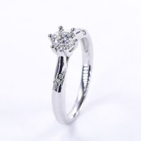 0.5ct แหวนเพชรโมอิส6ง่ามสีทองคำขาวแผ่นเงินสเตอริงก์ขนาด5มม. สำหรับของขวัญวันครบรอบสายงานหมั้นงานแต่งผู้หญิง