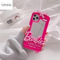 LFYE5L สีชมพูอมชมพู เคสโทรศัพท์ตุ๊กตาบาร์บี้ ซิลิกอนนุ่ม พร้อมกระจก ปลอกหุ้มโทรศัพท์ซิลิโคนแบบนิ่ม เคสโทรศัพท์กระจก การป้องกันการตก เคสป้องกันโทรศัพท์ สำหรับ11/12/13/14 Pro max/xr/xs/x/ 6 7 8 PLUS