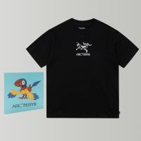 Arcteryx เสื้อยืดแขนเสื้อแขนสั้นคอกลมพิมพ์ลายดอกไม้พิมพ์ลายแบบออฟเซ็ตฤดูร้อน23ชิ้นโลโก้ยอดนิยมเสื้อยืดลำลองสำหรับผู้ชายและผู้หญิง