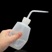 【CC】 250/500ml Squeeze Bottle Succulent Potted Watering Pot Elbow Narrow Mouth Tube Can