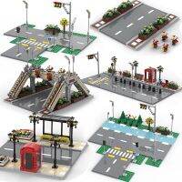 เข้ากันได้วิวถนนอิฐก่อสร้าง MOC ไฟการจราจรทางบกเข้าสู่ระบบบล็อกฐานเพื่อนของเล่นอิฐทำด้วยตนเองสำหรับของขวัญสำหรับเด็กผู้หญิงและผู้ชาย