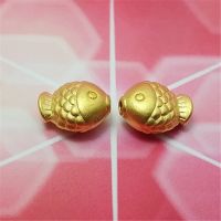 1pcs Pure 999 24K Yellow Gold Women 3D Lucky Kiss Fish Pendant 0.1-0.2g