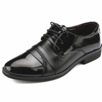 ล่าสุดโปรโมชั่นราคาถูกรองเท้าหนังสุภาพบุรุษ 100%หนังแท้(สีดำ) รุ่น Mens Leather Shoes Formal Business Wear Shoes