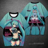 2023 NewHatsune Miku เสื้อยืด2023สไตล์ใหม่สองมิติแขนสั้นชายการ์ตูนญี่ปุ่นพิมพ์แขนสั้น