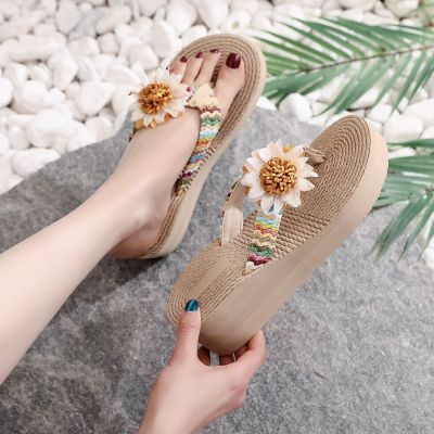【CC】❍☒▥  Slippers 2022 Platform Wedges Mid Heels Peep Toe Fashion Slides Beach Outdoor Flip Flops Zapatos De Mujer