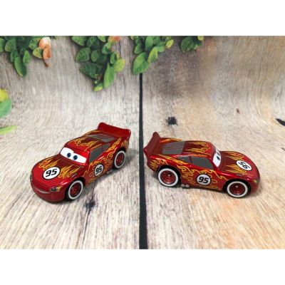 [ โปรโมชั่นสุดคุ้ม ลด 30% ] Tomica Cars McQueen 95 ลายไฟ [ ผลิตจากวัสดุคุณภาพดี Kids Toy ].