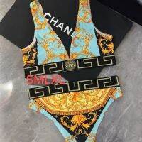 Versace ชุดว่ายน้ำสตรีล่าสุดที่มีคุณภาพสูงในยุโรปและอเมริกาแฟชั่นฤดูร้อนกีฬาชุดว่ายน้ำบิกินี่แยกชุดว่ายน้ำ