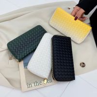 [COD] 2021 new style womens long with fashionable trendy and solid bag feminine temperament gradient