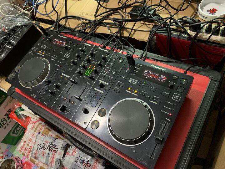 PIONEER CDJ350 disc player, pioneer of secondhand DJ equipment, a pair