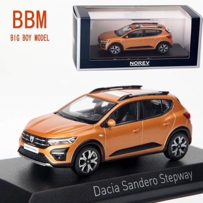 Diecast 1/43 Scale Dacia Sandero Stepway 2021 Alloy Cars Model Dacia Spring Comfort Suv Classic Car Model Ornament Toys for Boys