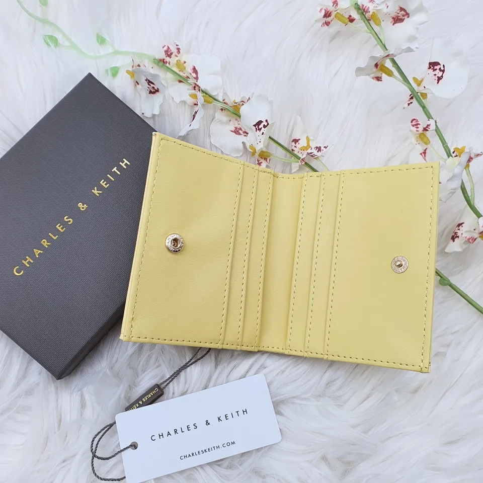 Charles & Keith butter yellow card holder