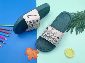 Nike slippers store new design