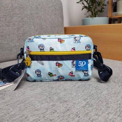 Doraemon ร่วมแบรนด์ Messenger กระเป๋าคาดเอว สวยงามและน่ารัก Messenger Bag อินเทรนด์ Small Square Bag 3470