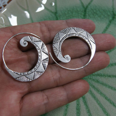 Earrings Thai design silver Karen hill tribe best ลวดลายสวยงาม ตำหูเงินกระเหรี่ยงทำจากมือชาวเขา nice